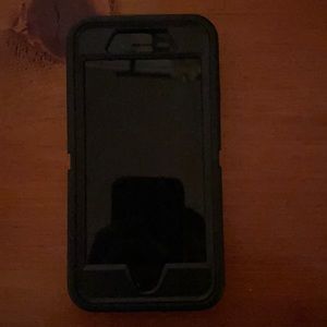 Selling my i phone 7s